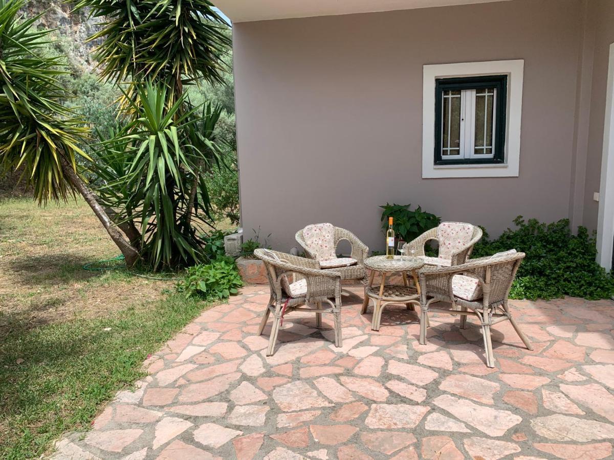 Niki'S Apartment Lefkada City Exterior foto