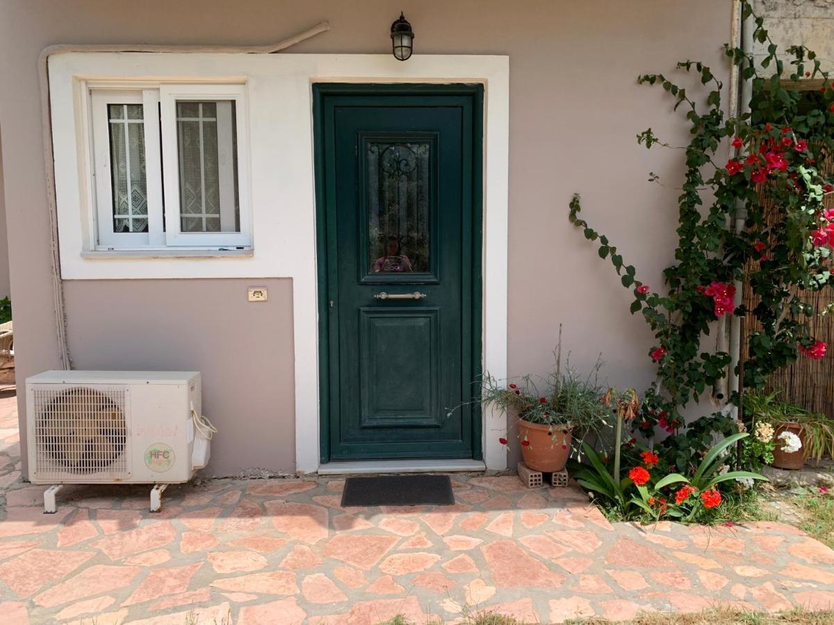 Niki'S Apartment Lefkada City Exterior foto